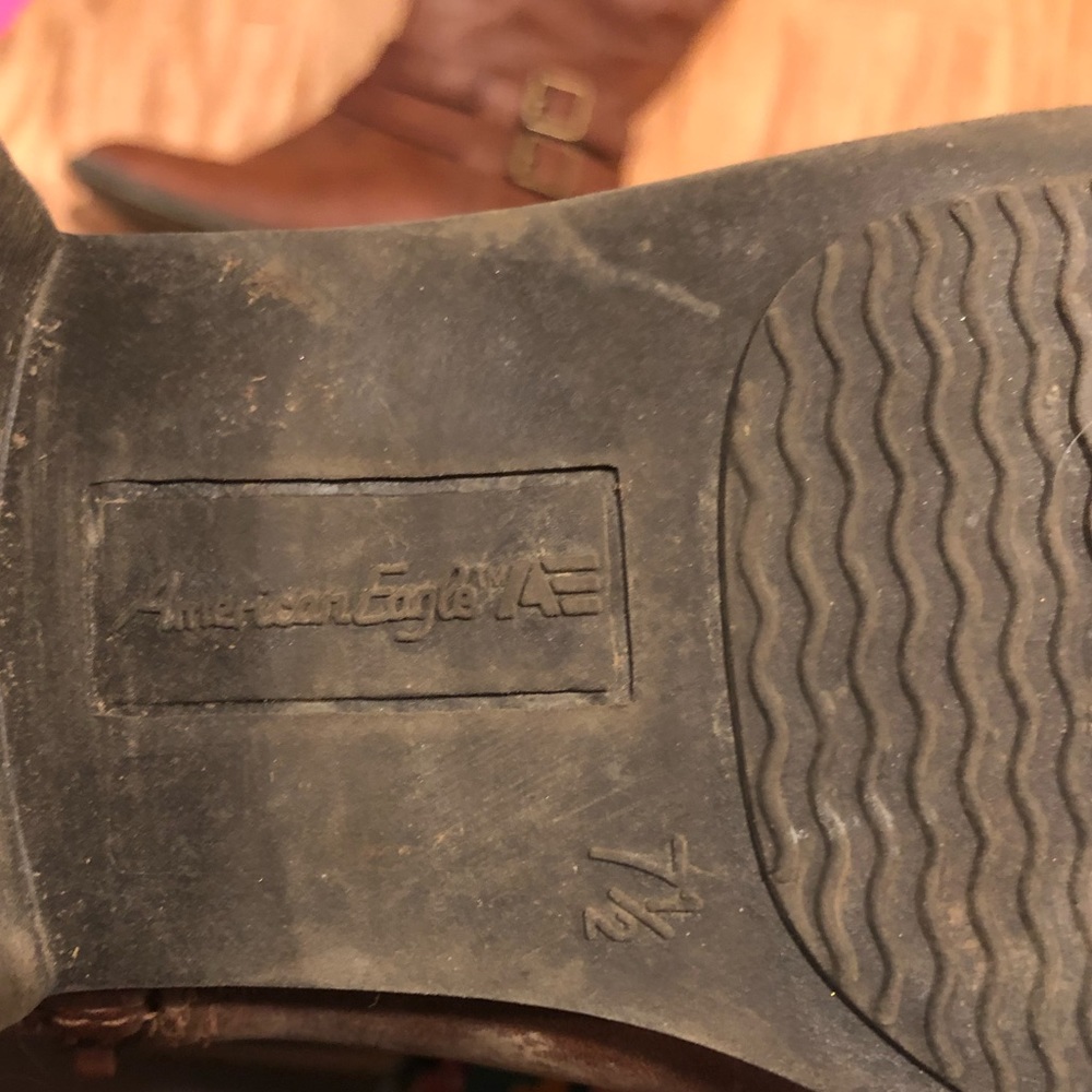 *SOLD* American Eagle boots - Picture 3 of 5